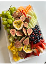 Load image into Gallery viewer, Fresh Fruit Platter
